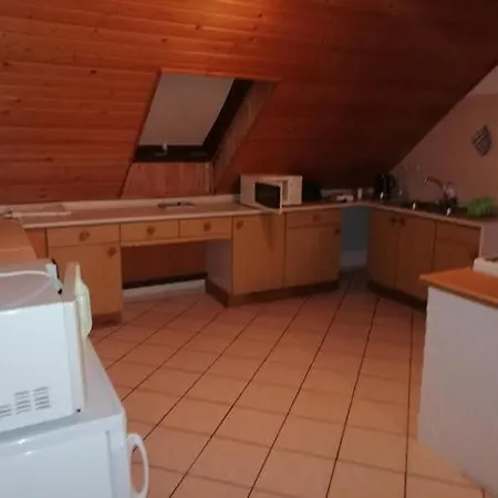 Balazs Apartman Kehidakustány